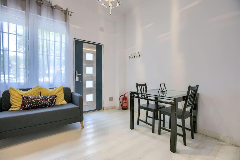Cozy Getaway In Madrid Apartamento Exterior foto